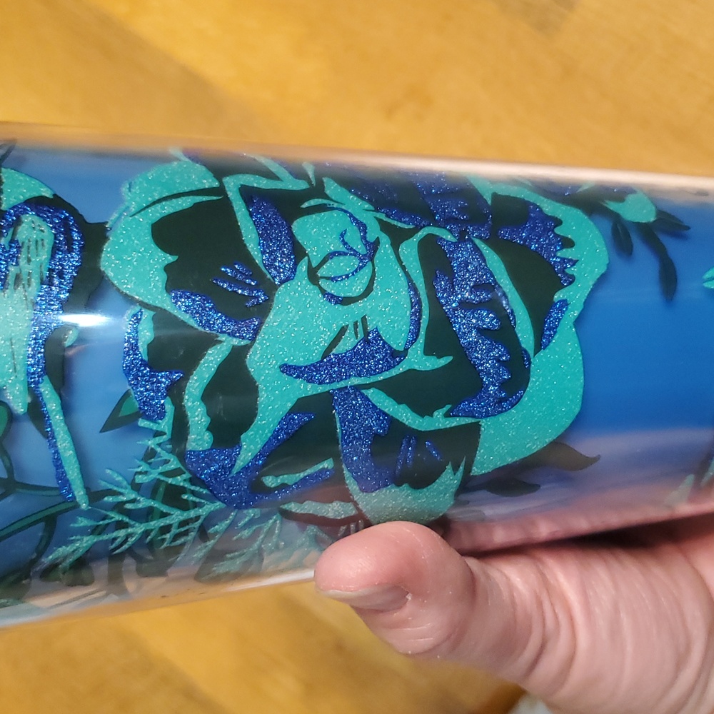 Starbucks 2022‎ Color Changing Blue Berry Corsage Christmas Floral Tumbler 24oz - Picture 4 of 9